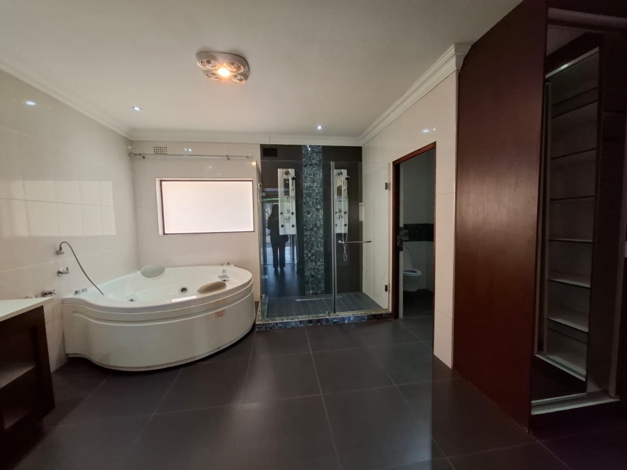 4 Bedroom Property for Sale in Safari Gardens North West